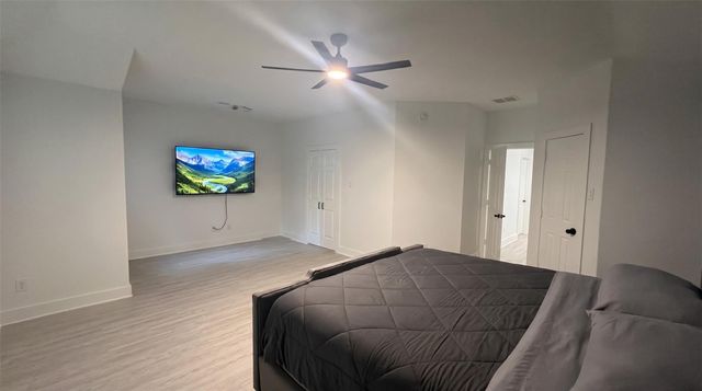 38 Aria Ln, The Woodlands, TX 77382