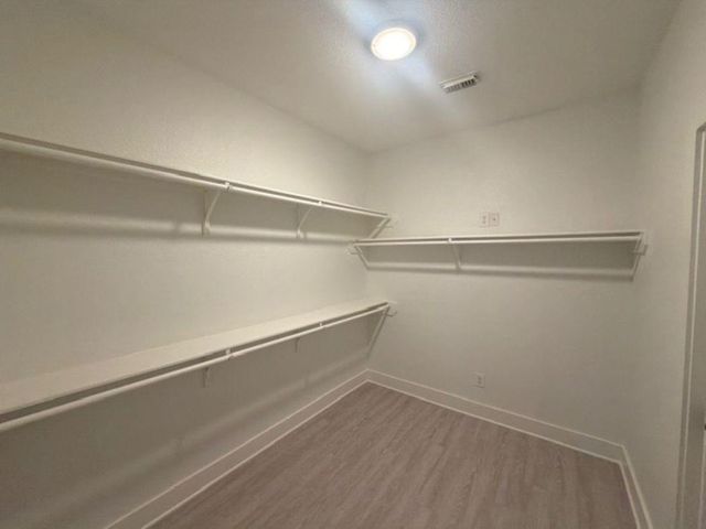 38 Aria Ln, The Woodlands, TX 77382