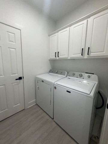 38 Aria Ln, The Woodlands, TX 77382