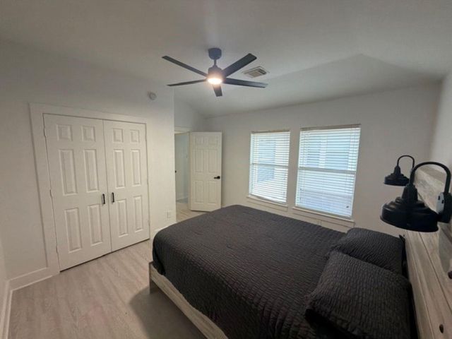 38 Aria Ln, The Woodlands, TX 77382