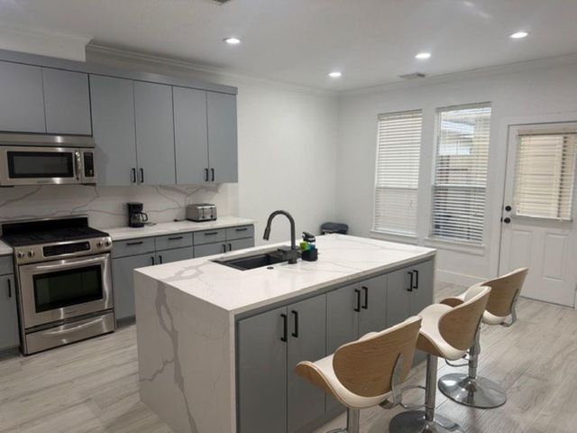 38 Aria Ln, The Woodlands, TX 77382