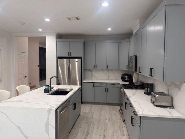 38 Aria Ln, The Woodlands, TX 77382