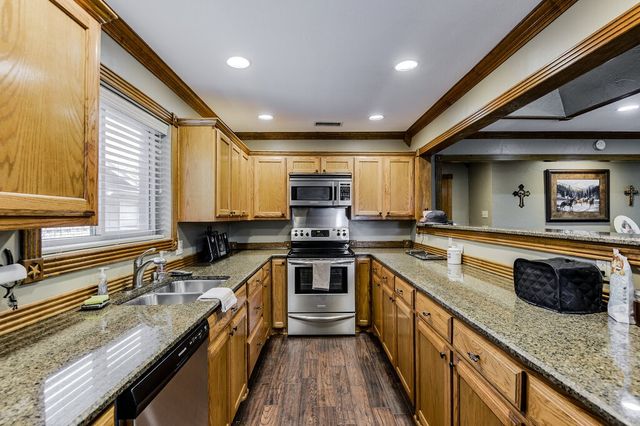 120 N 5th Street, Midlothian, TX 76065