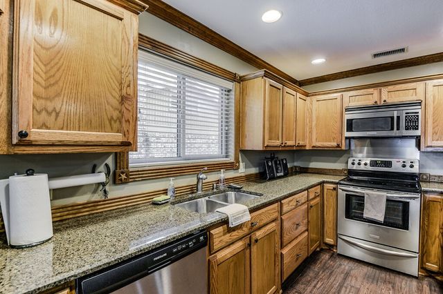 120 N 5th Street, Midlothian, TX 76065