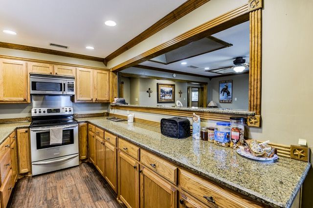 120 N 5th Street, Midlothian, TX 76065