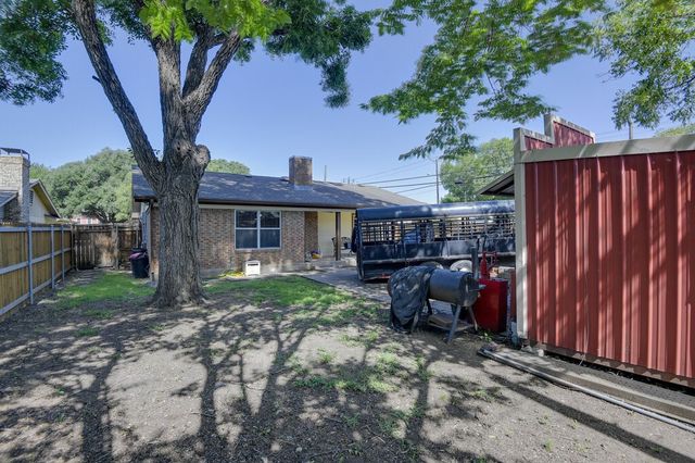 120 N 5th Street, Midlothian, TX 76065