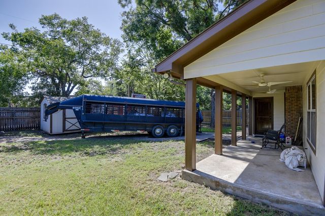 120 N 5th Street, Midlothian, TX 76065