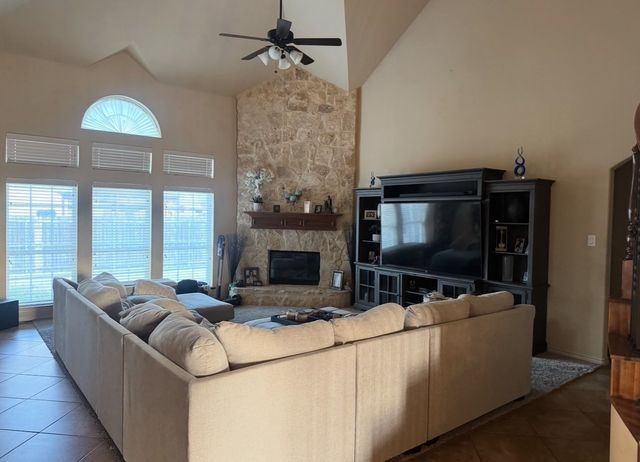 4816 Tuscany Lane, Grand Prairie, TX 75052