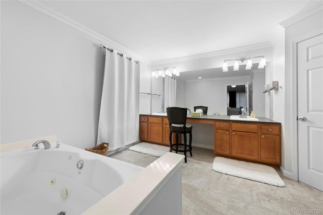 56543 Hastings Drive, Macomb Township, MI 48042