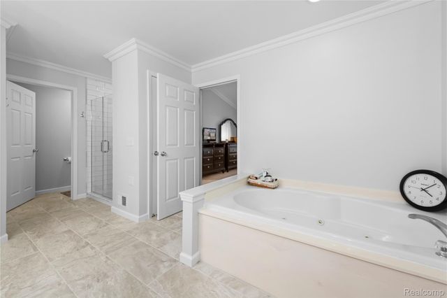 56543 Hastings Drive, Macomb Township, MI 48042