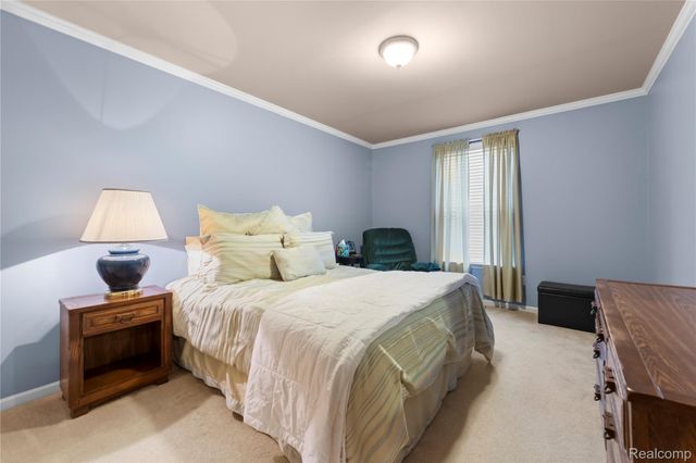 56543 Hastings Drive, Macomb Township, MI 48042