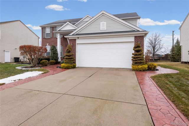 56543 Hastings Drive, Macomb Township, MI 48042