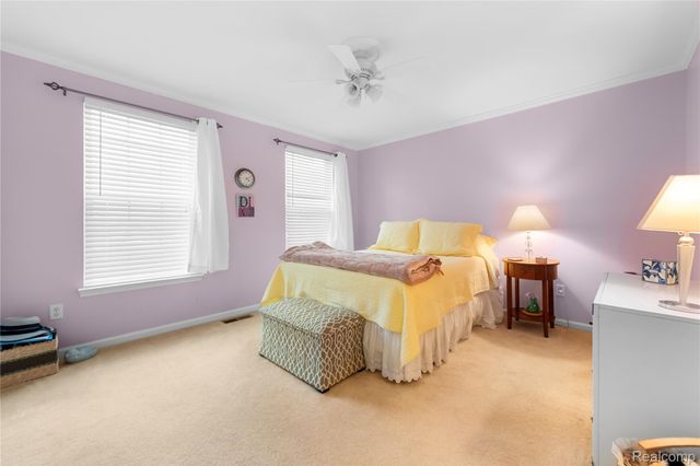 56543 Hastings Drive, Macomb Township, MI 48042