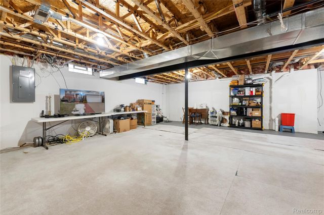 56543 Hastings Drive, Macomb Township, MI 48042