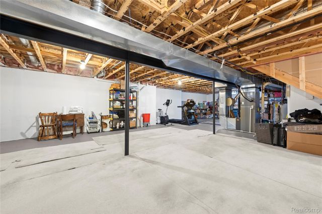 56543 Hastings Drive, Macomb Township, MI 48042