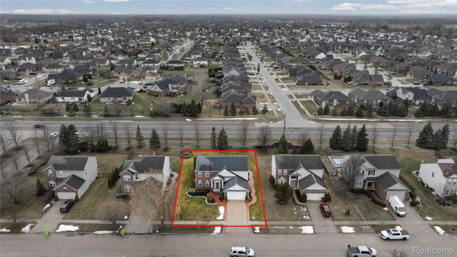 56543 Hastings Drive, Macomb Township, MI 48042