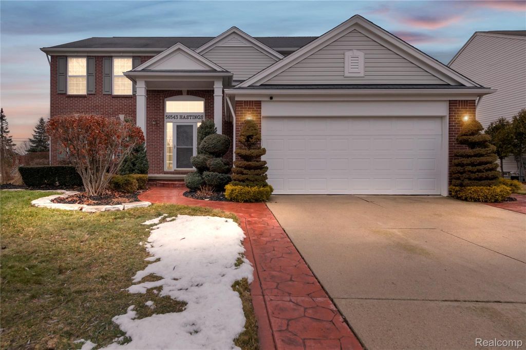 56543 Hastings Drive, Macomb Township, MI 48042