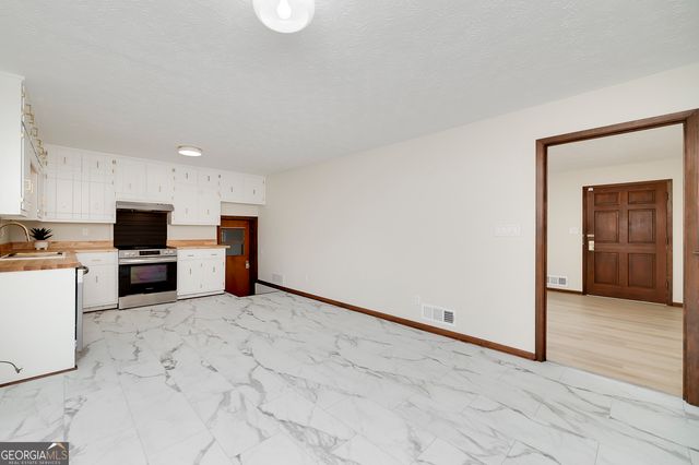 103 Creekmoor Way, Stockbridge, GA 30281