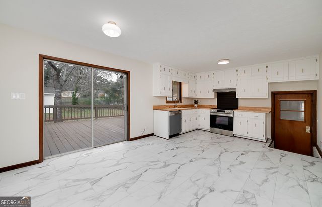 103 Creekmoor Way, Stockbridge, GA 30281