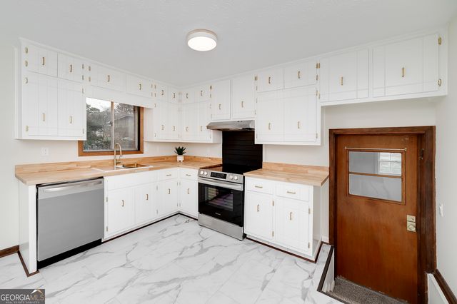 103 Creekmoor Way, Stockbridge, GA 30281