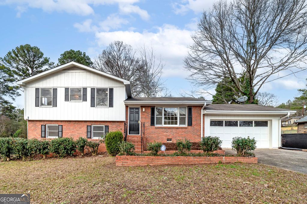 103 Creekmoor Way, Stockbridge, GA 30281