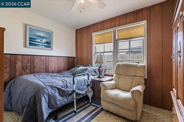 178 Army St, Pittsburg, CA 94565