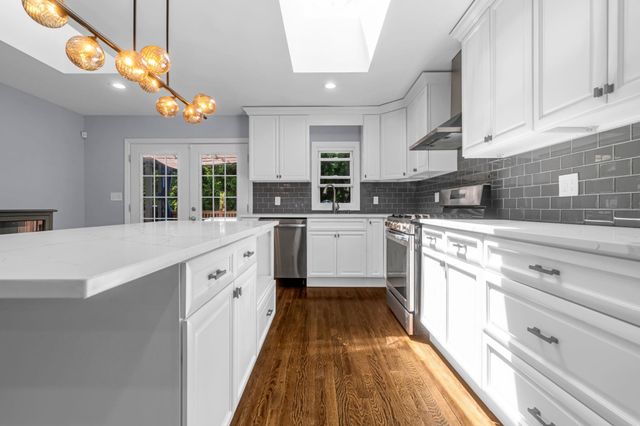 46 WEST 43RD ST, Bayonne, NJ 07002