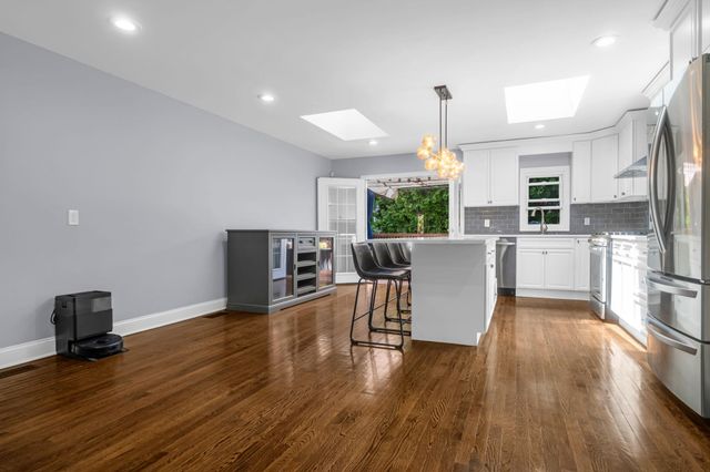 46 WEST 43RD ST, Bayonne, NJ 07002