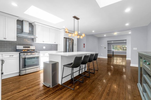46 WEST 43RD ST, Bayonne, NJ 07002