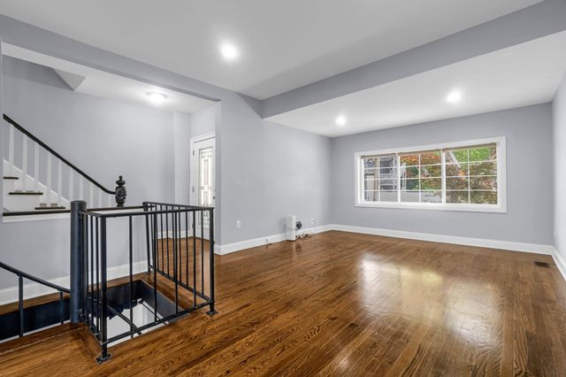 46 WEST 43RD ST, Bayonne, NJ 07002