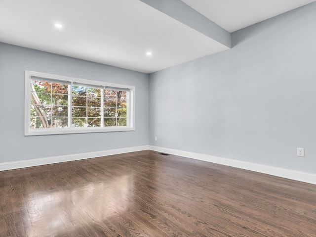 46 WEST 43RD ST, Bayonne, NJ 07002