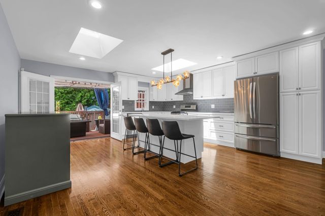 46 WEST 43RD ST, Bayonne, NJ 07002