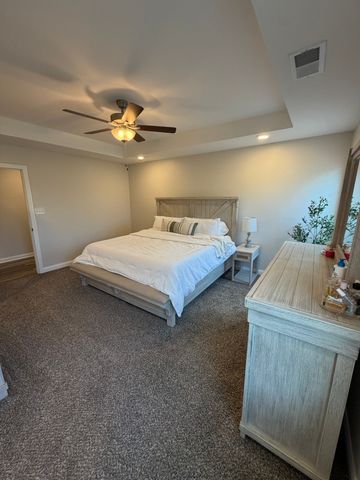 2645 Rafiki Dr, Clarksville, TN 37042