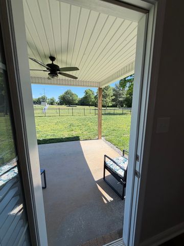 2645 Rafiki Dr, Clarksville, TN 37042