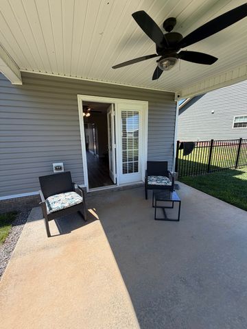 2645 Rafiki Dr, Clarksville, TN 37042