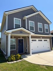 2645 Rafiki Dr, Clarksville, TN 37042