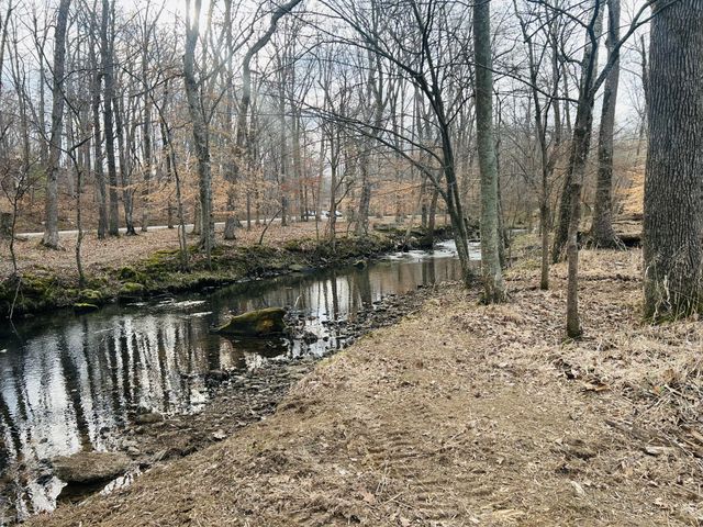 1301 Sycamore Dr, Manchester, TN 37355