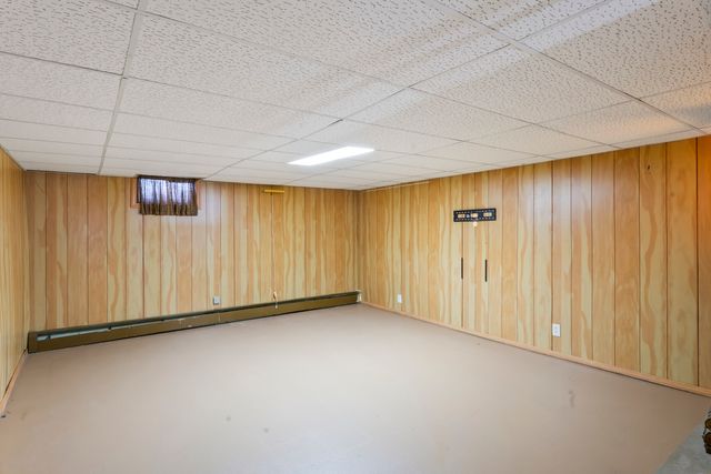 938 Hillcrest Road, Elgin, IL 60123