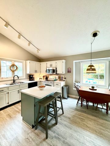 5287 Ashbrook Drive, Noblesville, IN 46062