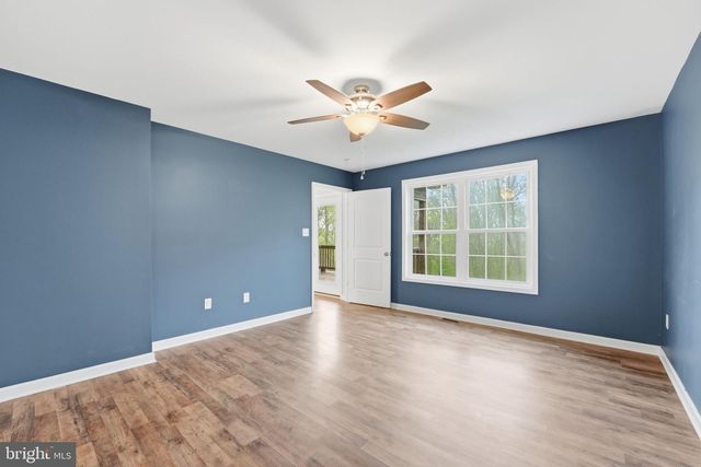 1104 HIGH TOP RD, Linden, VA 22642