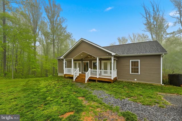 1104 HIGH TOP RD, Linden, VA 22642