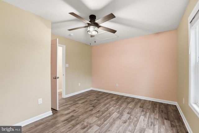 1104 HIGH TOP RD, Linden, VA 22642