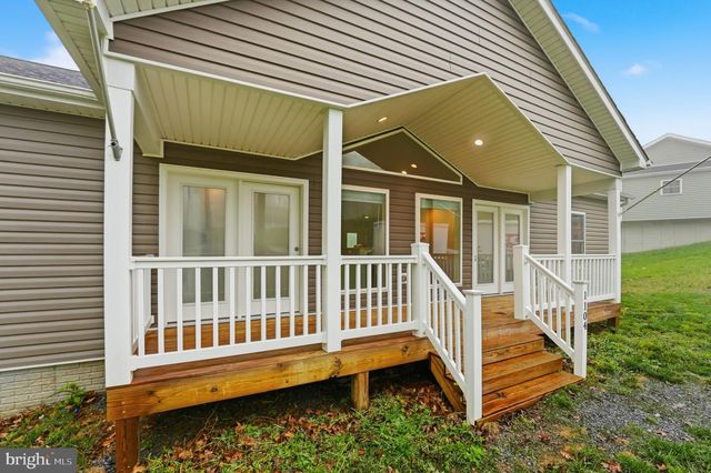 1104 HIGH TOP RD, Linden, VA 22642
