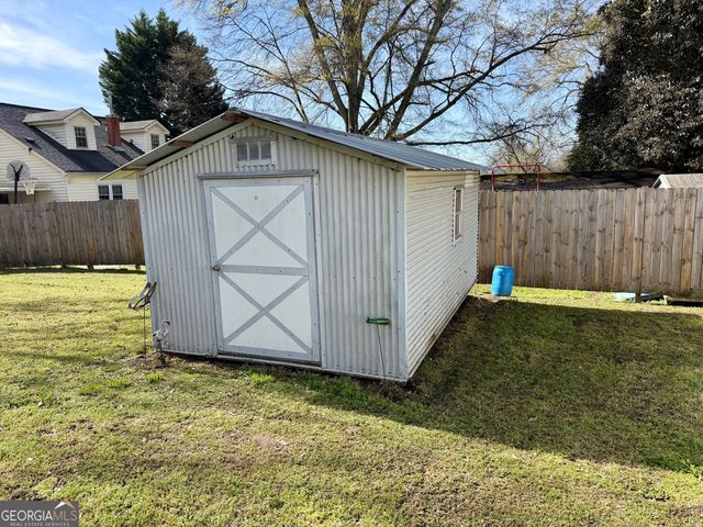 222 Church St, Elberton, GA 30635