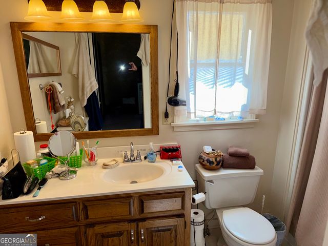 222 Church St, Elberton, GA 30635