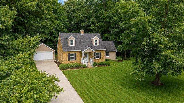 1661 Indian Road, Beloit, WI 53511