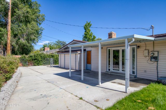 2501 Trentham Way, Reno, NV 89509