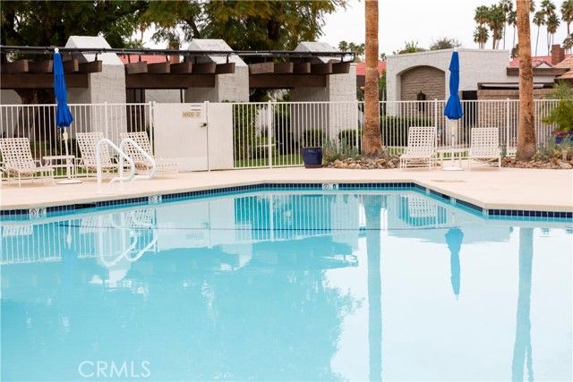 2542 Miramonte B, Palm Springs, CA 92264