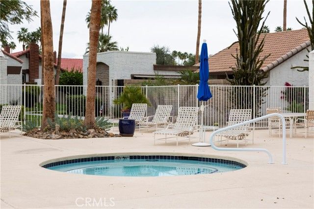 2542 Miramonte B, Palm Springs, CA 92264