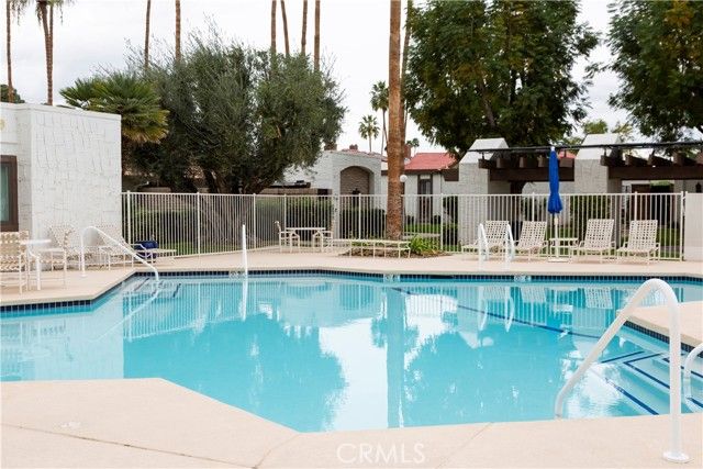 2542 Miramonte B, Palm Springs, CA 92264